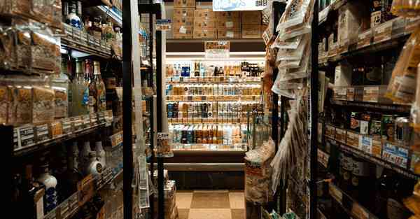 智能机器人缓解尴尬