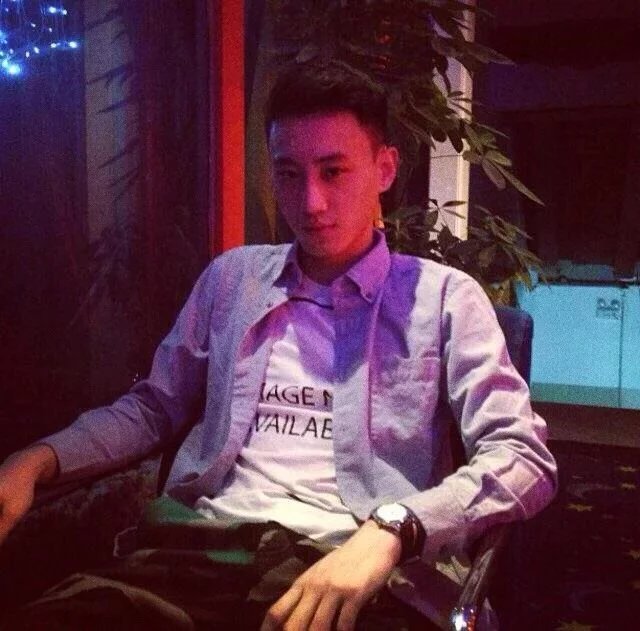 卢国辉爱