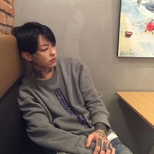 仲孙筠瑞士