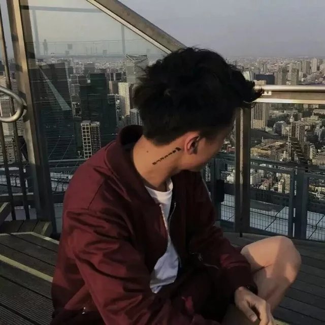 赫连园力融
