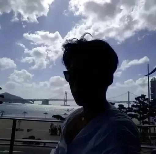 裴露蓓文